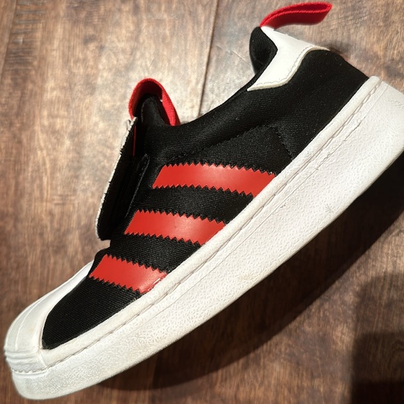 Adidas Hello Kitty Girl Shoes - Picture 6 of 7